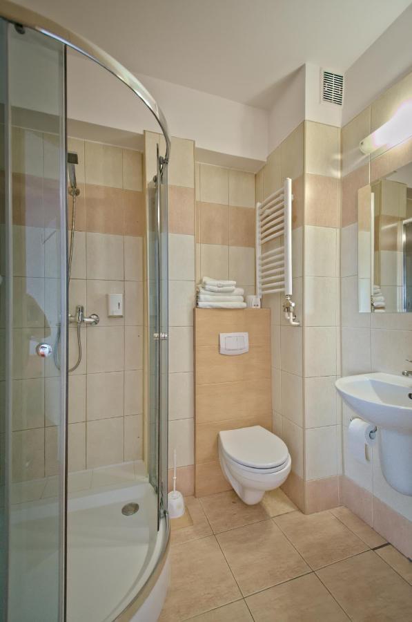 Hotel Sezam Крачкова Экстерьер фото