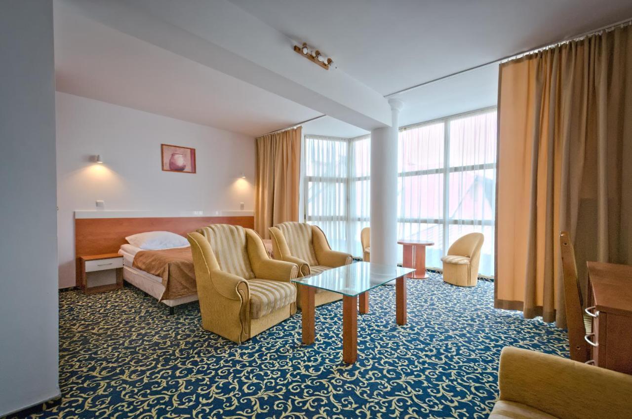 Hotel Sezam Крачкова Экстерьер фото